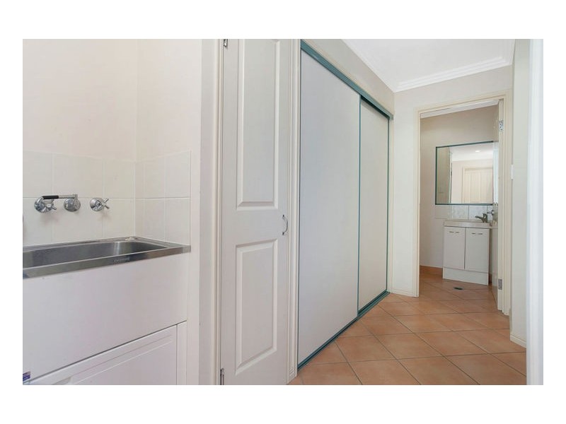 15/33 Elizabeth Street, Urangan QLD 4655