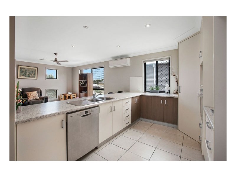 4/63-65 McLiver Street, Kawungan QLD 4655