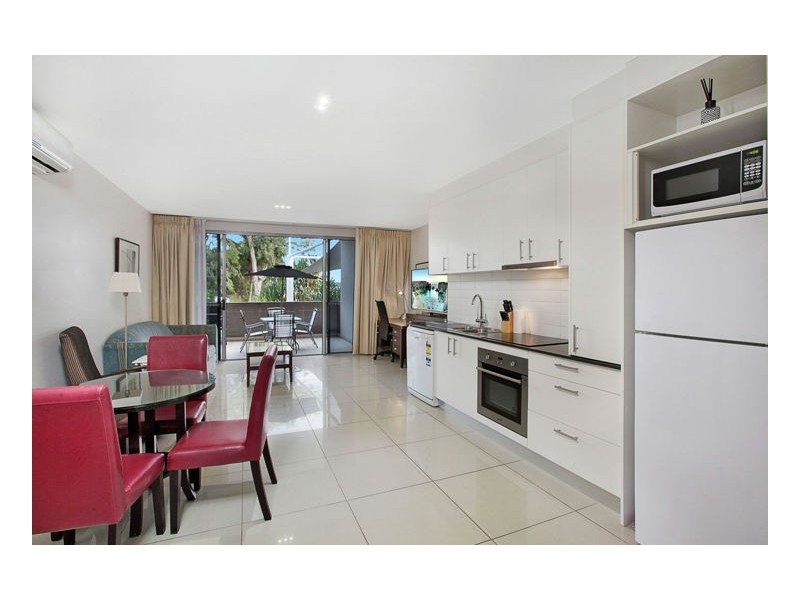 113/627 Charlton Esplanade, Urangan QLD 4655