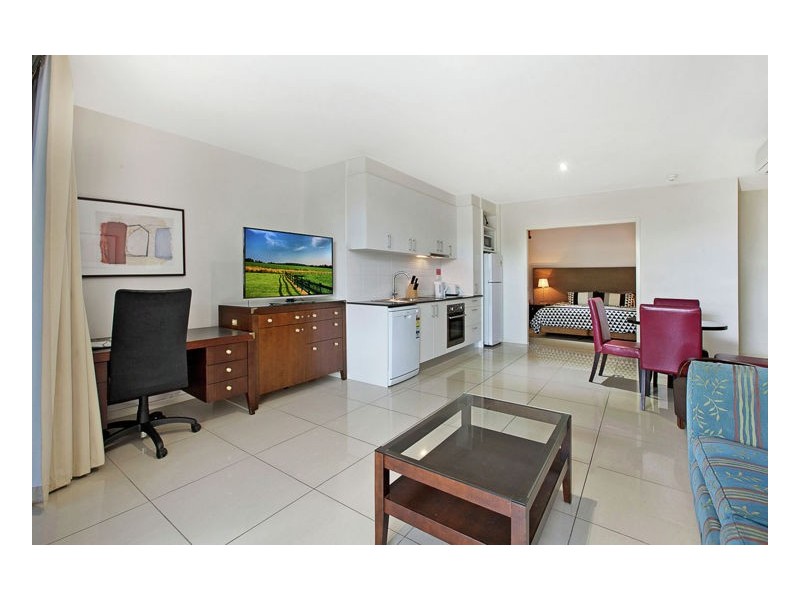 113/627 Charlton Esplanade, Urangan QLD 4655