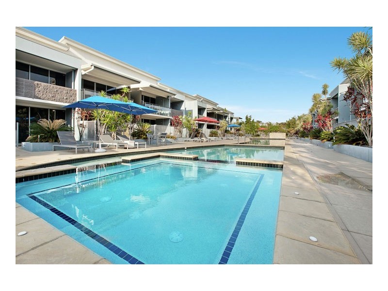 113/627 Charlton Esplanade, Urangan QLD 4655