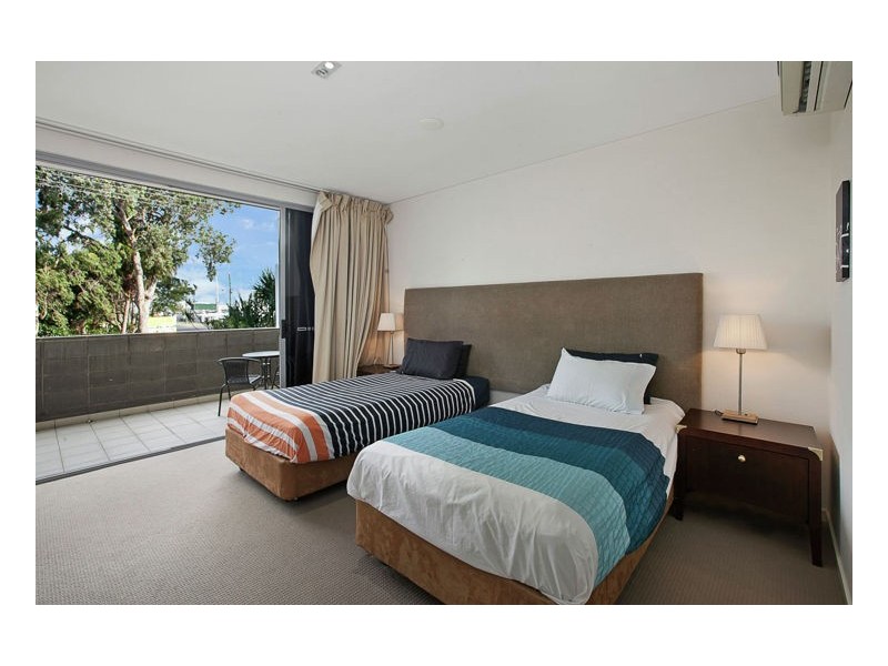 113/627 Charlton Esplanade, Urangan QLD 4655