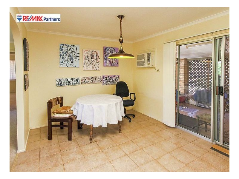 15 Margaret Street, Urangan QLD 4655