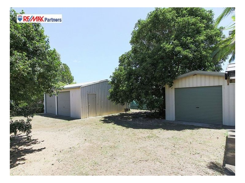 15 Margaret Street, Urangan QLD 4655