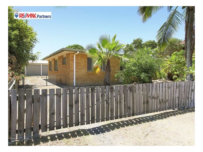 15 Margaret Street, Urangan QLD 4655