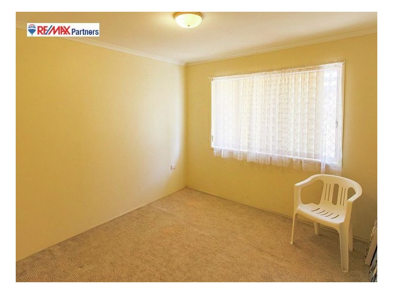 15 Margaret Street, Urangan QLD 4655