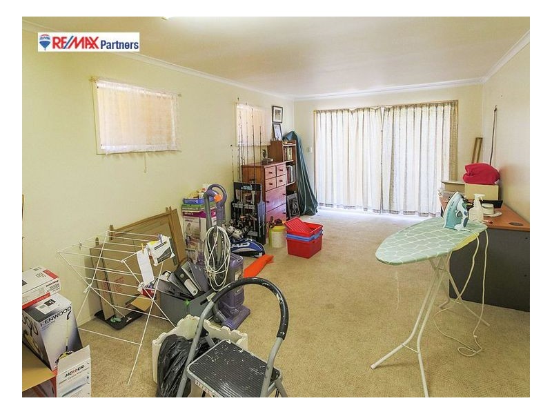 15 Margaret Street, Urangan QLD 4655