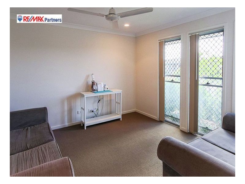 7 Lawson Road, Urraween QLD 4655