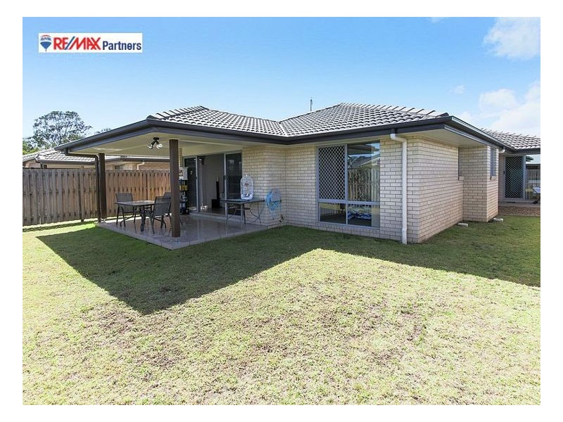 7 Lawson Road, Urraween QLD 4655