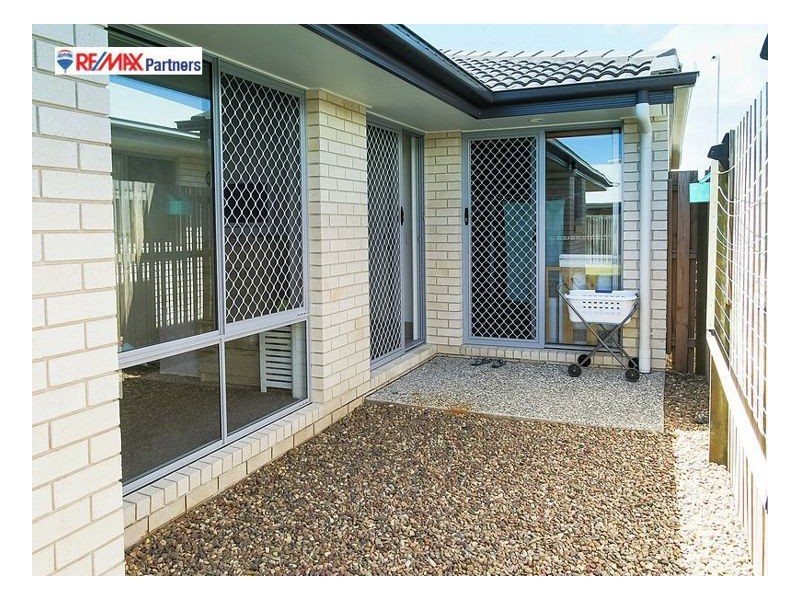 7 Lawson Road, Urraween QLD 4655