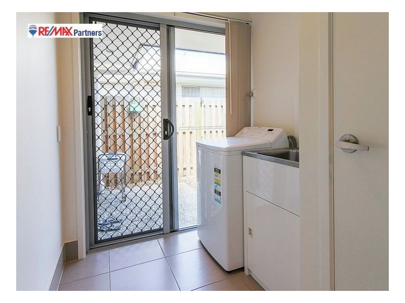 7 Lawson Road, Urraween QLD 4655