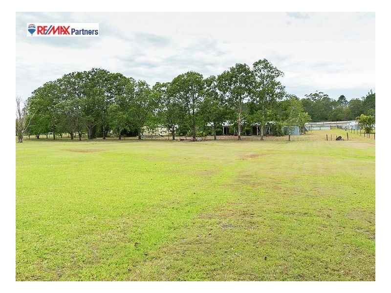 12 Rokeby Road, Booral QLD 4655