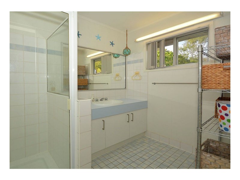 342 Torquay Terrace, Torquay QLD 4655