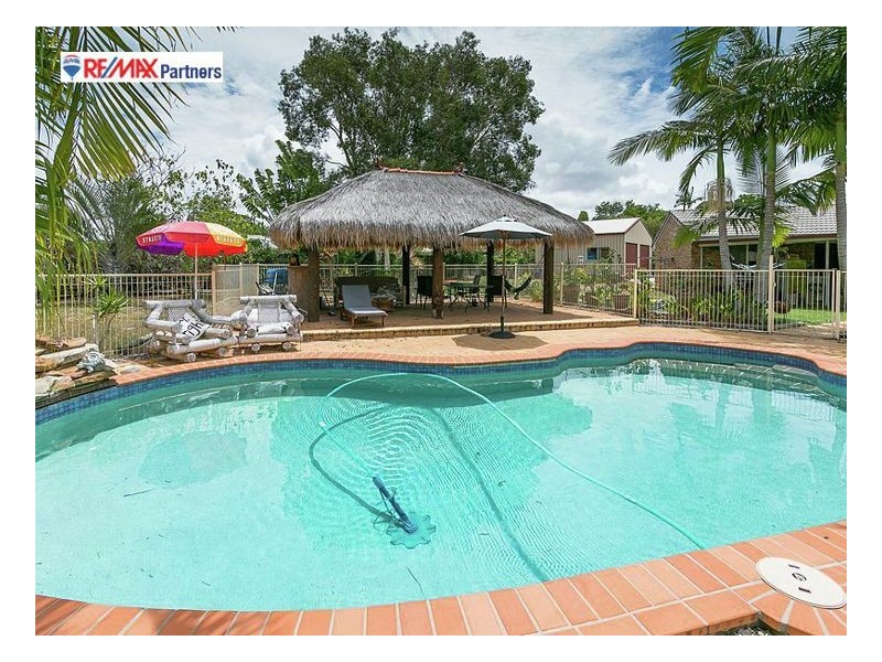14 Karina Ct, Urangan QLD 4655