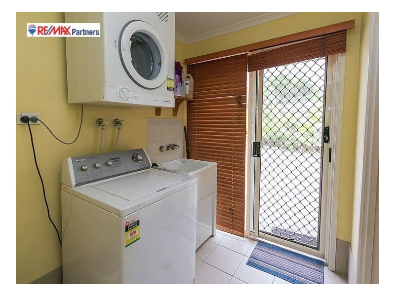 14 Karina Ct, Urangan QLD 4655