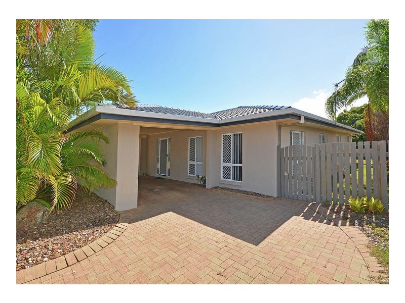 6 Melaleuca Crescent, Kawungan QLD 4655