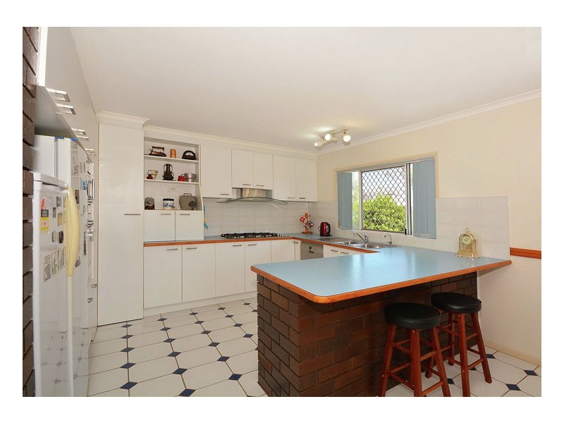 6 Melaleuca Crescent, Kawungan QLD 4655