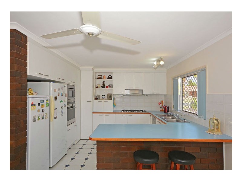 6 Melaleuca Crescent, Kawungan QLD 4655