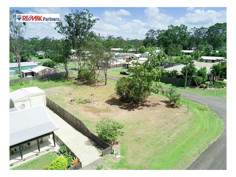 42 James Street, Howard QLD 4659