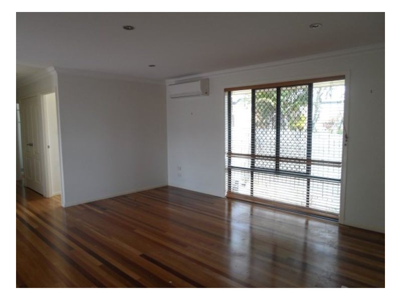 4 Heather Way, Urraween QLD 4655