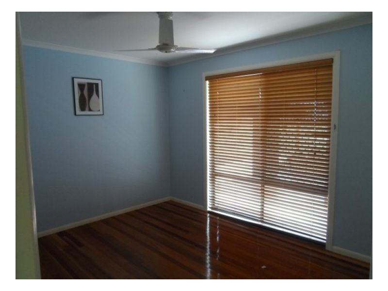4 Heather Way, Urraween QLD 4655