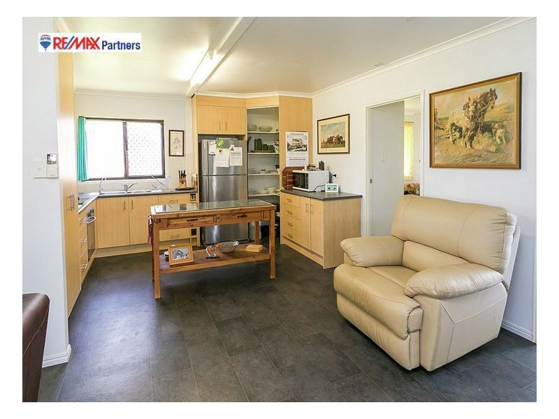 364 Redbank Road, Tiaro QLD 4650