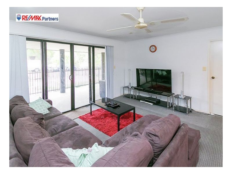 86 Colyton Street, Torquay QLD 4655