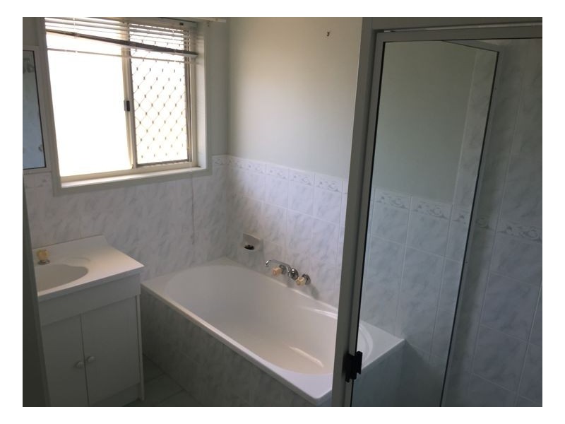 37 Bunker Avenue, Urraween QLD 4655