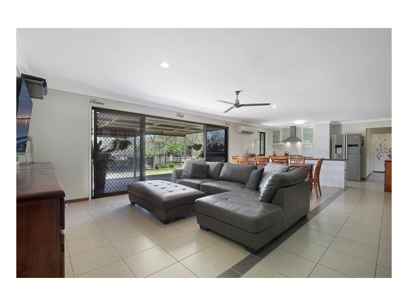 216 Honeyeater Drive, Walligan QLD 4655