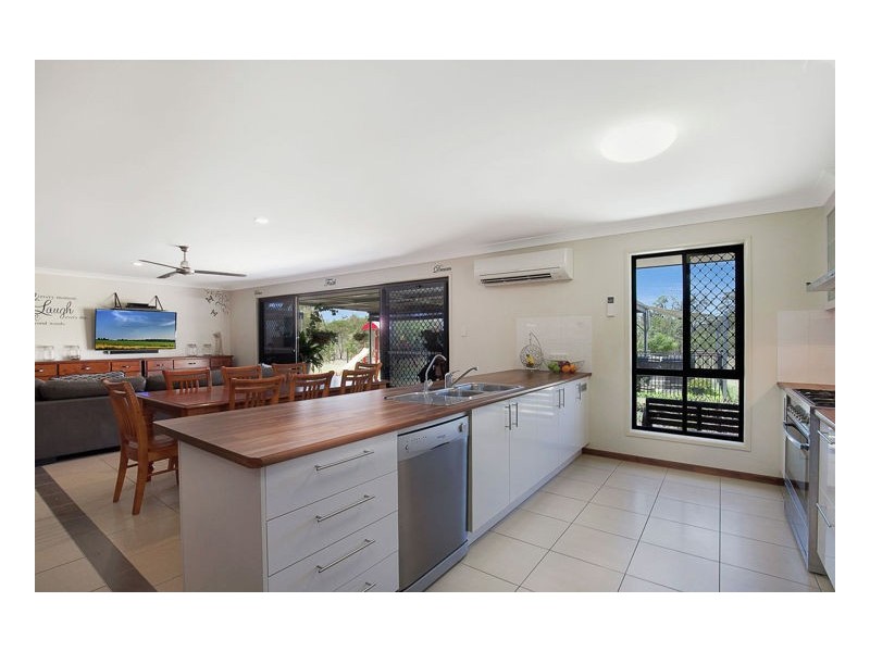 216 Honeyeater Drive, Walligan QLD 4655