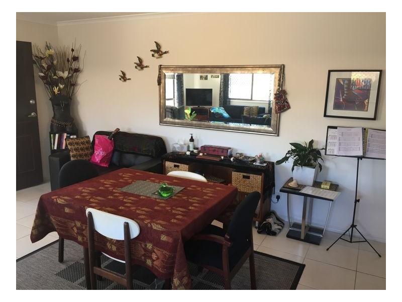 3/233 Torquay Terrace, Torquay QLD 4655