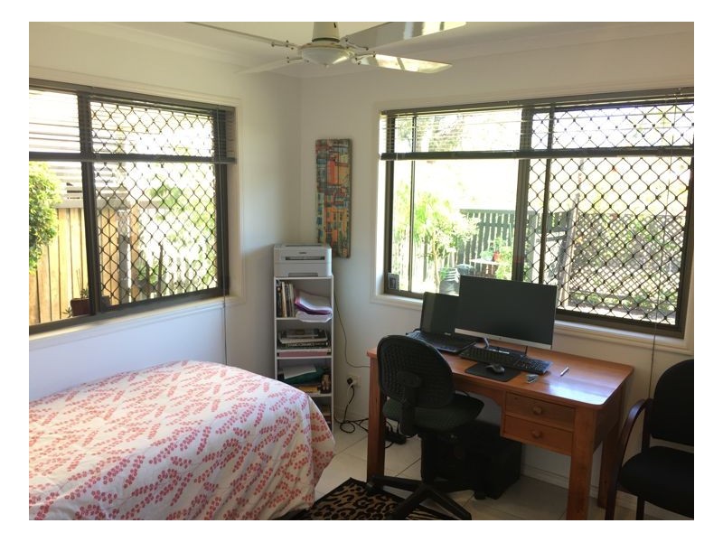 3/233 Torquay Terrace, Torquay QLD 4655