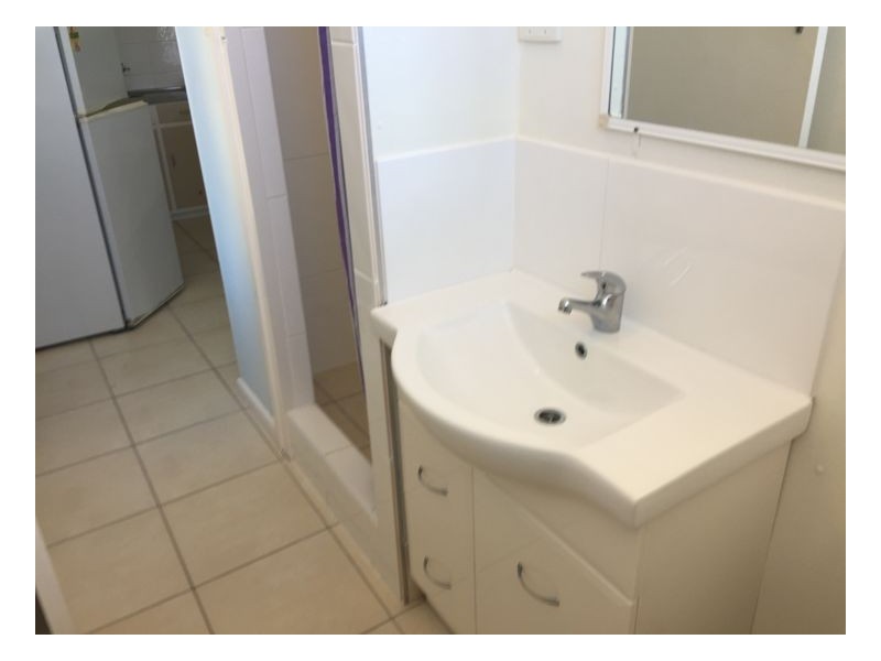 5/374 Esplanade, Torquay QLD 4655