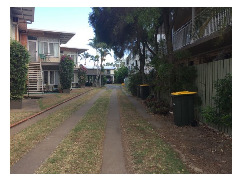 5/374 Esplanade, Torquay QLD 4655