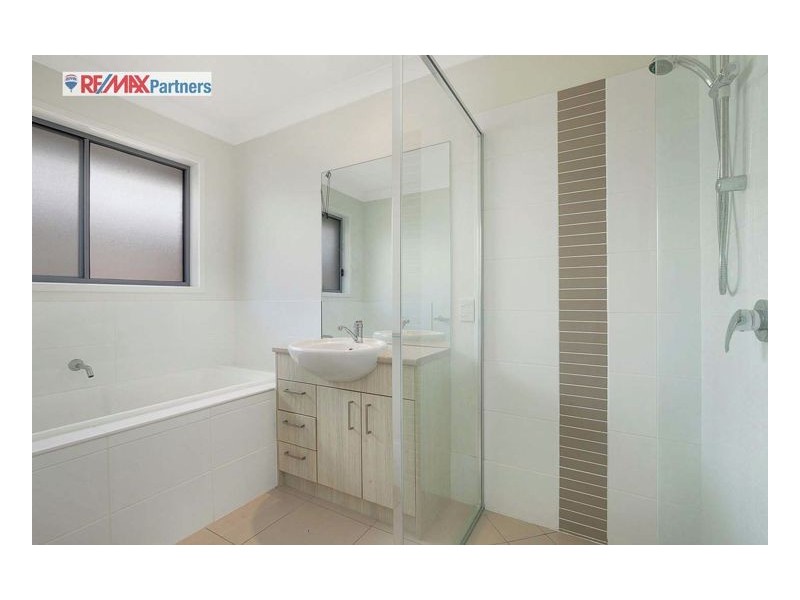 10 Lawson Road, Urraween QLD 4655