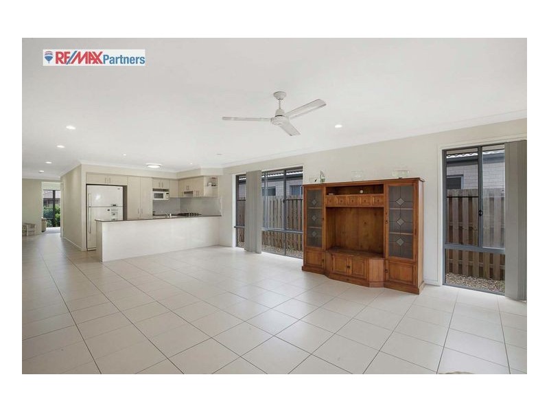 10 Lawson Road, Urraween QLD 4655