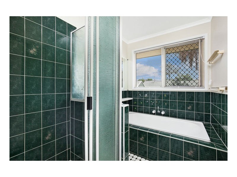 7 Banksia Park Drive, Scarness QLD 4655