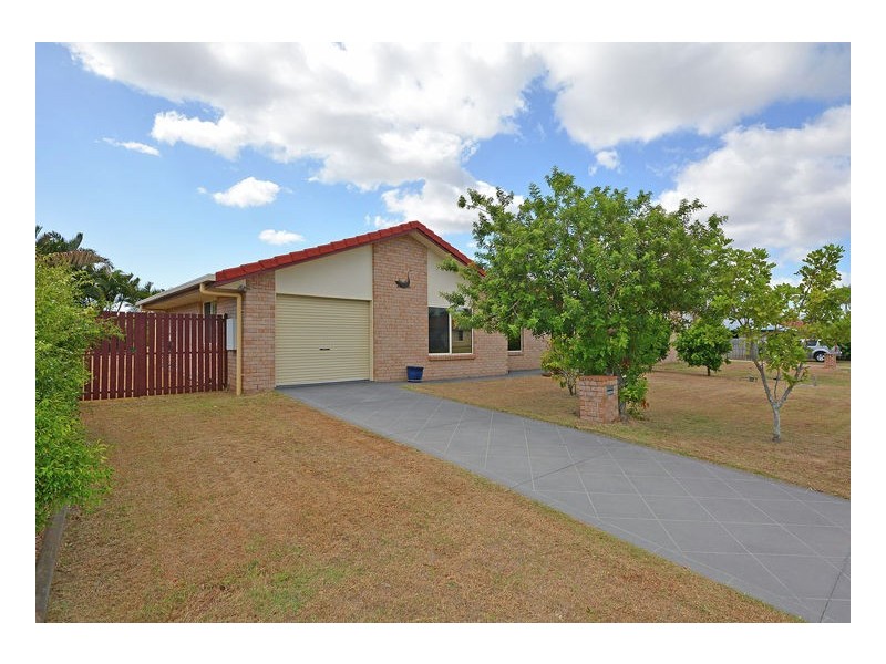29 Wide Bay Drive, Eli Waters QLD 4655
