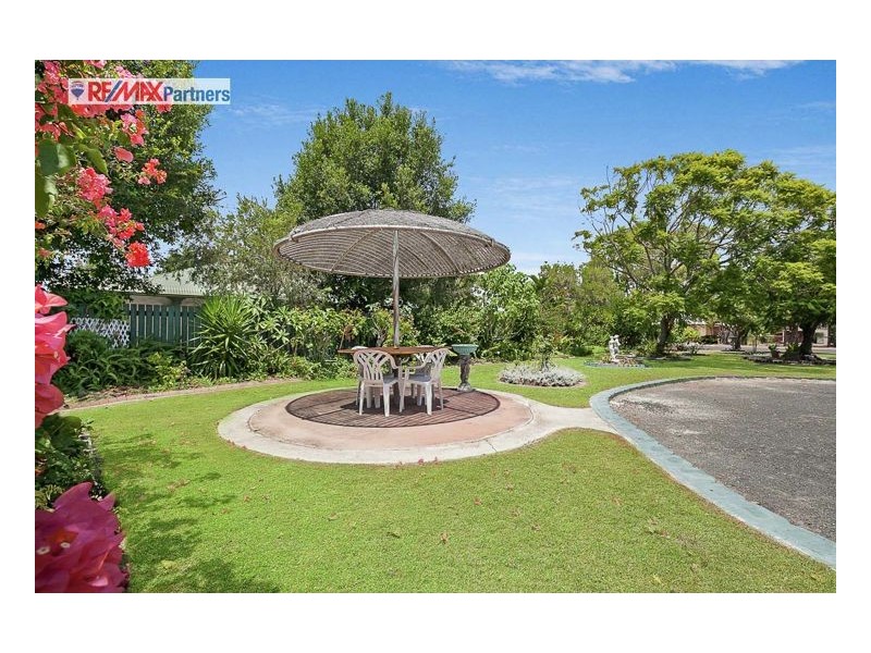 6 Bayrise Drive, Urangan QLD 4655