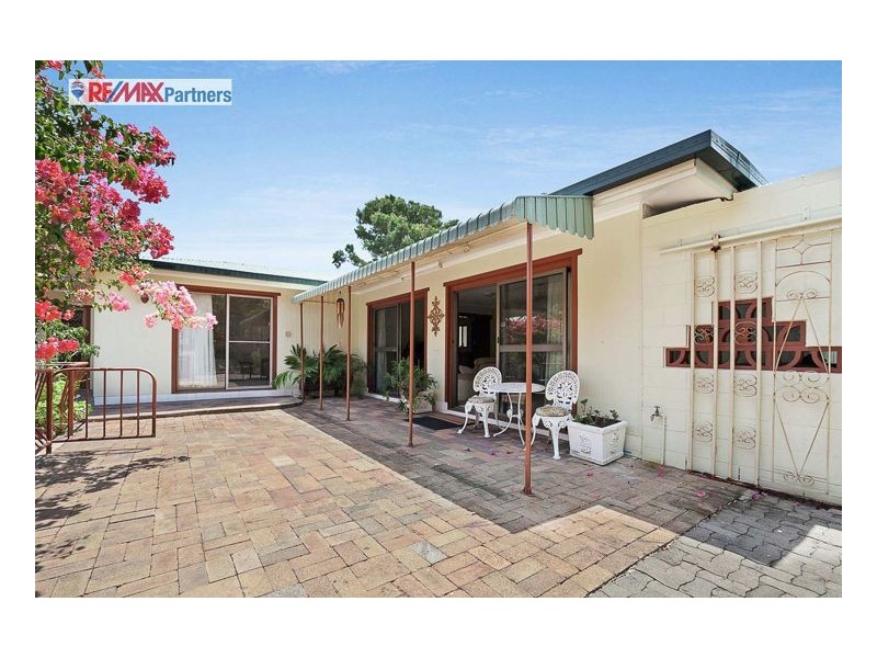 6 Bayrise Drive, Urangan QLD 4655