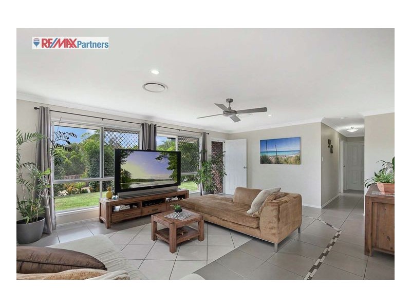 6 Stocks Road, Dundowran Beach QLD 4655