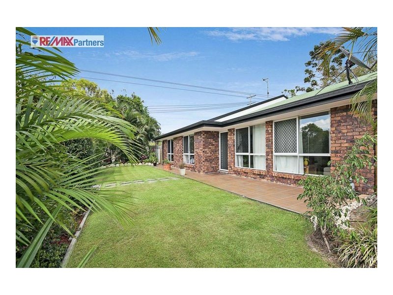 6 Stocks Road, Dundowran Beach QLD 4655