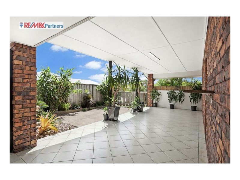 6 Stocks Road, Dundowran Beach QLD 4655