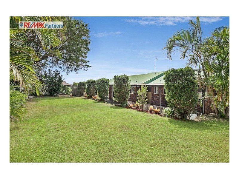 6 Stocks Road, Dundowran Beach QLD 4655