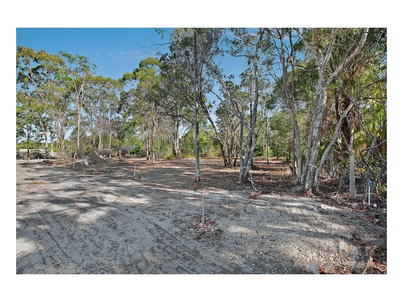 96 Boundary Road, Urangan QLD 4655