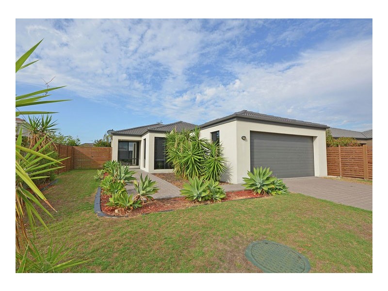 48 Endeavour Way, Eli Waters QLD 4655