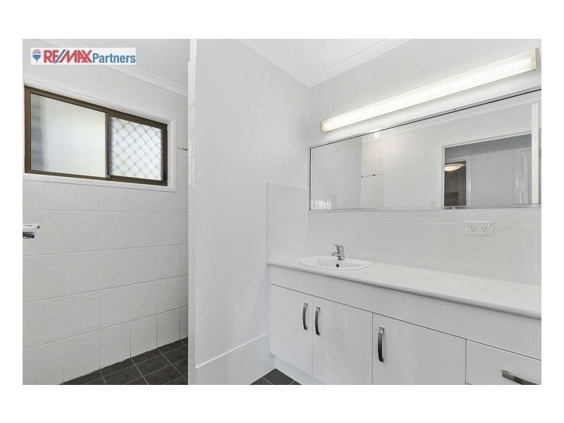 60 Spence Street, Point Vernon QLD 4655