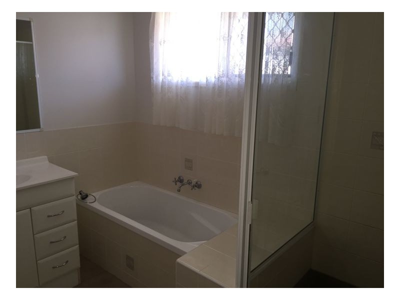 28 Gunsynd Way, Point Vernon QLD 4655