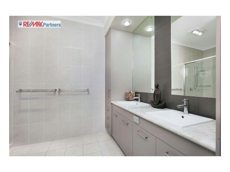 24 Turrum Street, Scarness QLD 4655