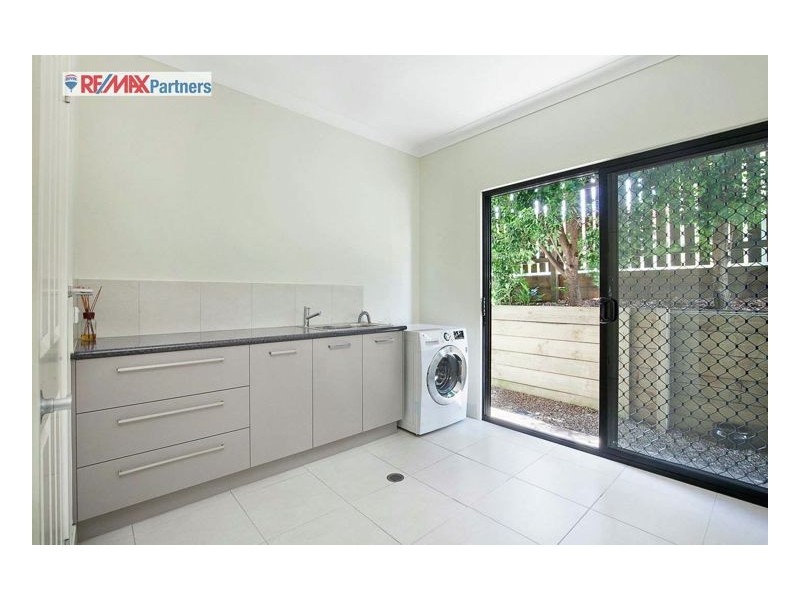 24 Turrum Street, Scarness QLD 4655